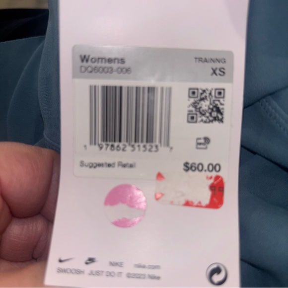 Nike Women's Zenvy Gentle-Support High-Waisted 8" Biker Shorts - Picture 9 of 9